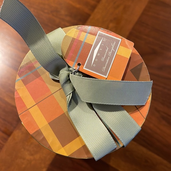 UNOPENED DOMAIN BEADED UNSCENTED DECORATIVE MINI PUMPKINS - SO FESTIVE! - Picture 6 of 8